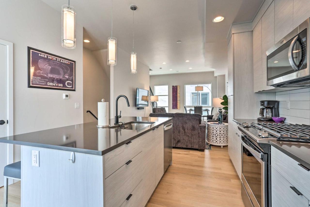 Trendy Denver Townhome - Walk To Mile High Stadium Eksteriør billede